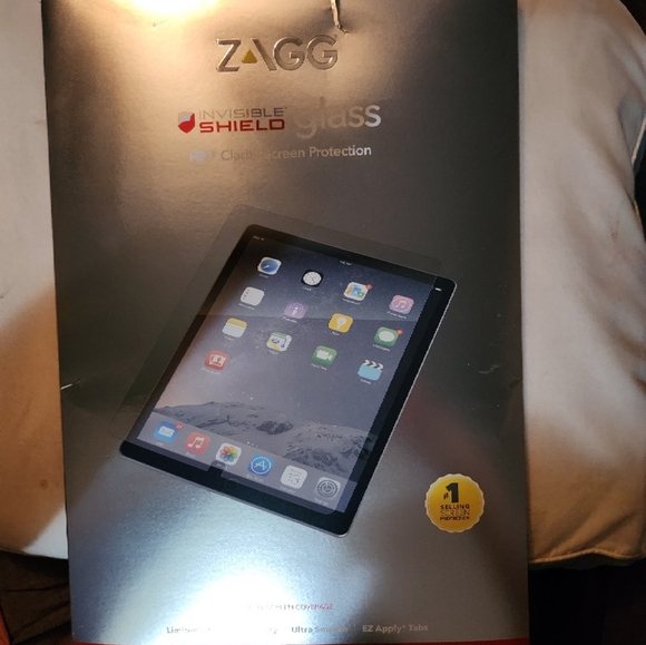Zagg screen protector for iPad Pro - Picture 2 of 3